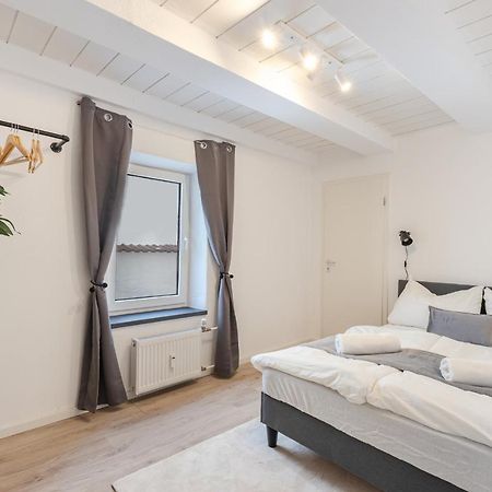 Terrace Apartment With 5 Rooms, Whirlpool And Bbq Augsburg Exterior foto